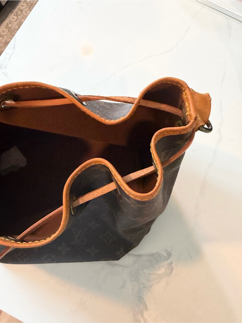 Louis Vuitton Monogram Canvas Bucket Bag with Tan Leather Trim - Picture 4 of 8